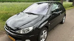 Gebruikt 2004 Peugeot 206 Hatchback | € 1.999 (Eerlijke prijs)