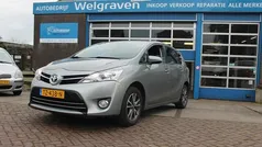 Grijs (metallic) Gebruikt 2013 Toyota Verso Business Edition MPV | € 11.950 (Super prijs)