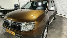 Bruin, metallic lak Gebruikt 2010 Dacia Duster Lauréate SUV | € 4.950 (Goede deal)