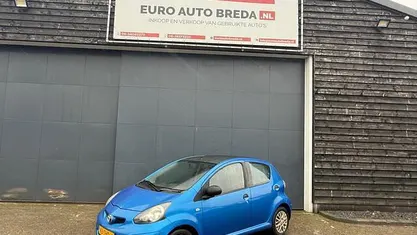 Occasion Toyota Aygo 68 PK (50 kW) 2012 Blauw Hatchback