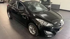 Zwart Gebruikt 2016 Hyundai i30 Hatchback | € 8.750 (Eerlijke prijs)