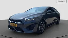 Grijs metallic Gebruikt 2023 Kia ProCeed GT-Line Hatchback | € 25.940 (Eerlijke prijs)