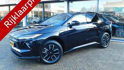 Zwart Nieuw 2025 Toyota bZ4X Executive SUV | € 51.400 (Eerlijke prijs)