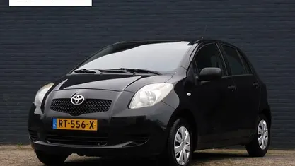 Zwart Gebruikt 2008 Toyota Yaris Hatchback | € 2.740 (Goede deal)