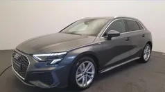 Grijs Gebruikt 2023 Audi A3 Sportback S-Line Hatchback | € 35.950 (Eerlijke prijs)