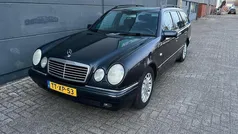 Zwart Gebruikt 1998 Mercedes 240 Avantgarde | € 1.195