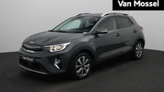 Grijs Gebruikt 2023 Kia Stonic SUV | € 22.400 (Eerlijke prijs)
