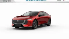 Rood Nieuw 2025 Mazda 6e Takumi-Line Hatchback | € 46.390 (Eerlijke prijs)