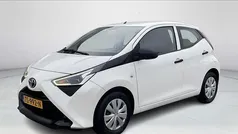 Wit Gebruikt 2018 Toyota Aygo Hatchback | € 8.250 (Eerlijke prijs)