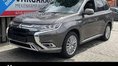 Gebruikt 2021 Mitsubishi Outlander Instyle SUV | € 29.950 (Eerlijke prijs)