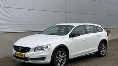 Gebruikt 2015 Volvo V60 CC Business Edition Stationwagen | € 12.999 (Eerlijke prijs)
