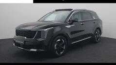 Zwart, metallic lak Gebruikt 2024 Kia Sorento SUV | € 58.940 (Eerlijke prijs)