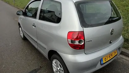 Grijs (metallic) Occasion 2005 VW Fox Trendline Hatchback | € 1.450 (Eerlijke prijs)