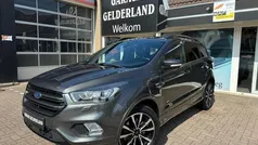 Grijs Gebruikt 2018 Ford Kuga ST-Line SUV | € 22.650 (Eerlijke prijs)