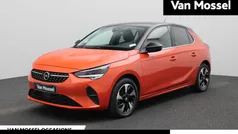 Oranje Gebruikt 2023 Opel Corsa-e Elegance Hatchback | € 20.900 (Eerlijke prijs)