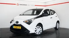 Wit Gebruikt 2020 Toyota Aygo Hatchback | € 8.444 (Goede deal)
