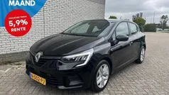 Zwart metallic Gebruikt 2021 Renault Clio V Zen Hatchback | € 14.500 (Eerlijke prijs)
