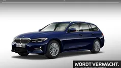 Gebruikt 2022 BMW 318 Executive Stationwagen | € 34.900 (Eerlijke prijs)