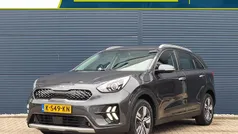 Grijs Gebruikt 2021 Kia Niro SUV | € 24.265 (Eerlijke prijs)