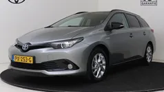 Gebruikt 2017 Toyota Auris Hybrid Edition Stationwagen | € 16.950 (Eerlijke prijs)