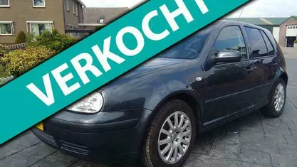 Grijs Gebruikt 2001 VW Golf IV Trendline Hatchback | € 1.699 (Eerlijke prijs)