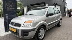 Grijs Gebruikt 2008 Ford Fusion Cool & Sound Edition MPV | € 2.800 (Eerlijke prijs)
