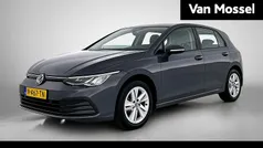 Gebruikt 2022 VW Golf VIII Life Hatchback | € 22.700 (Eerlijke prijs)
