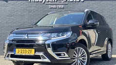 Zwart Gebruikt 2020 Mitsubishi Outlander SUV | € 24.450 (Eerlijke prijs)