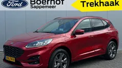Rood Gebruikt 2024 Ford Kuga ST-Line X SUV | € 37.480 (Eerlijke prijs)