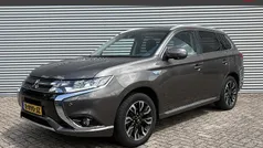 Gebruikt 2017 Mitsubishi Outlander P-HEV SUV | € 19.995 (Eerlijke prijs)