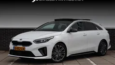 Wit Gebruikt 2019 Kia ProCeed Hatchback | € 22.885 (Eerlijke prijs)