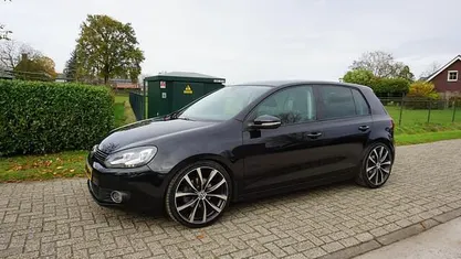 Zwart Gebruikt 2011 VW Golf VI Highline Hatchback | € 5.450 (Goede deal)