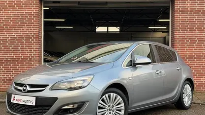 Occasion Opel Astra Cosmo 101 PK (74 kW) 2013 Hatchback