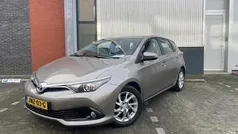 Gebruikt 2016 Toyota Auris Hybrid Hatchback | € 14.750 (Eerlijke prijs)