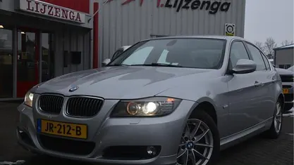 Grijs Occasion 2010 BMW 325 Executive Sedan | € 7.950 (Goede deal)