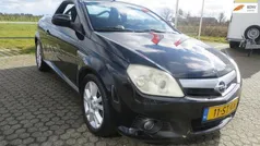 Zwart Gebruikt 2006 Opel Tigra Sport Cabriolet | € 2.499 (Eerlijke prijs)