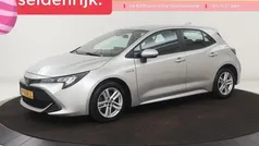 Gebruikt 2022 Toyota Corolla Business Edition Hatchback | € 16.400 (Goede deal)