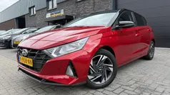 Rood Gebruikt 2021 Hyundai i20 Comfort Hatchback | € 15.450 (Eerlijke prijs)