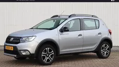 Grijs Gebruikt 2020 Dacia Sandero Stepway Hatchback | € 12.450 (Goede deal)