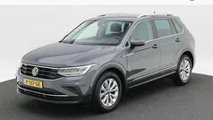 Gebruikt 2022 VW Tiguan Business SUV | € 31.850 (Eerlijke prijs)