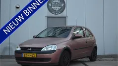 Gebruikt 2001 Opel Corsa Comfort Hatchback | € 950 (Eerlijke prijs)