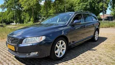 Blauw Gebruikt 2015 Volvo V70 Stationwagen | € 14.999 (Eerlijke prijs)