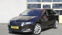 Bruin, metallic lak Gebruikt 2019 Skoda Superb Business Line Stationwagen | € 17.950 (Goede deal)
