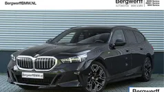Zwart Gebruikt 2025 BMW 520 M Sport Stationwagen | € 62.875 (Super prijs)
