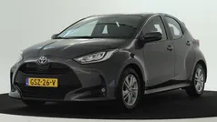 Gebruikt 2022 Toyota Yaris Hybrid Active Hatchback | € 19.445 (Eerlijke prijs)