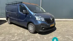 Blauw Gebruikt 2017 Renault Trafic Luxe Van | € 8.950 (Eerlijke prijs)