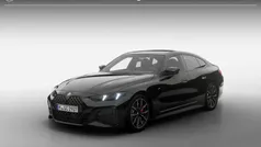 Saphirschwarz metallic (zwart metallic) Nieuw 2025 BMW 420 Comfort Edition Coupé | € 80.633 (Eerlijke prijs)