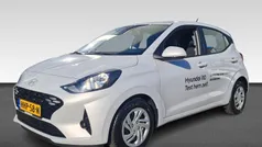 Grijs metallic Gebruikt 2025 Hyundai i10 Comfort Hatchback | € 24.430 (Eerlijke prijs)