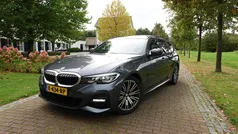 Gebruikt 2021 BMW 320 Executive Stationwagen | € 27.950 (Eerlijke prijs)
