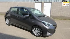 Grijs Gebruikt 2014 Toyota Yaris Hatchback | € 10.750 (Eerlijke prijs)